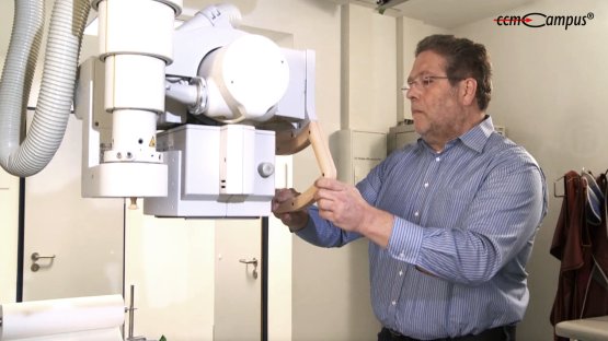 Sachverständigenprüfung